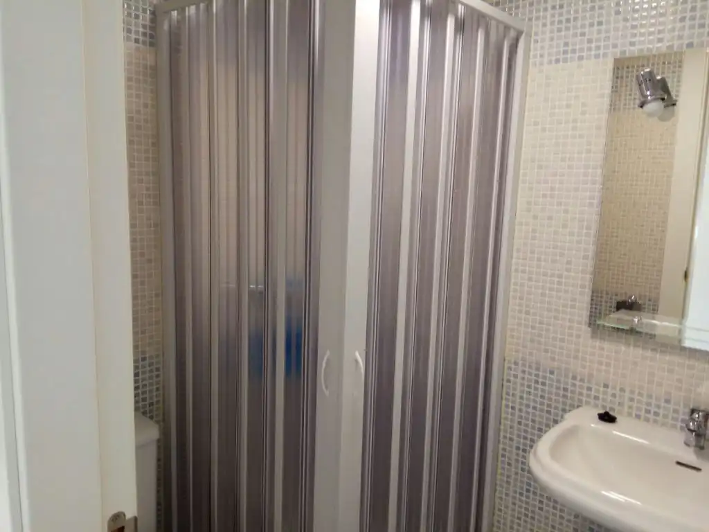 Bany de Apartament de lloguer en Torremolinos amb Aire condicionat, Calefacció i Terrassa