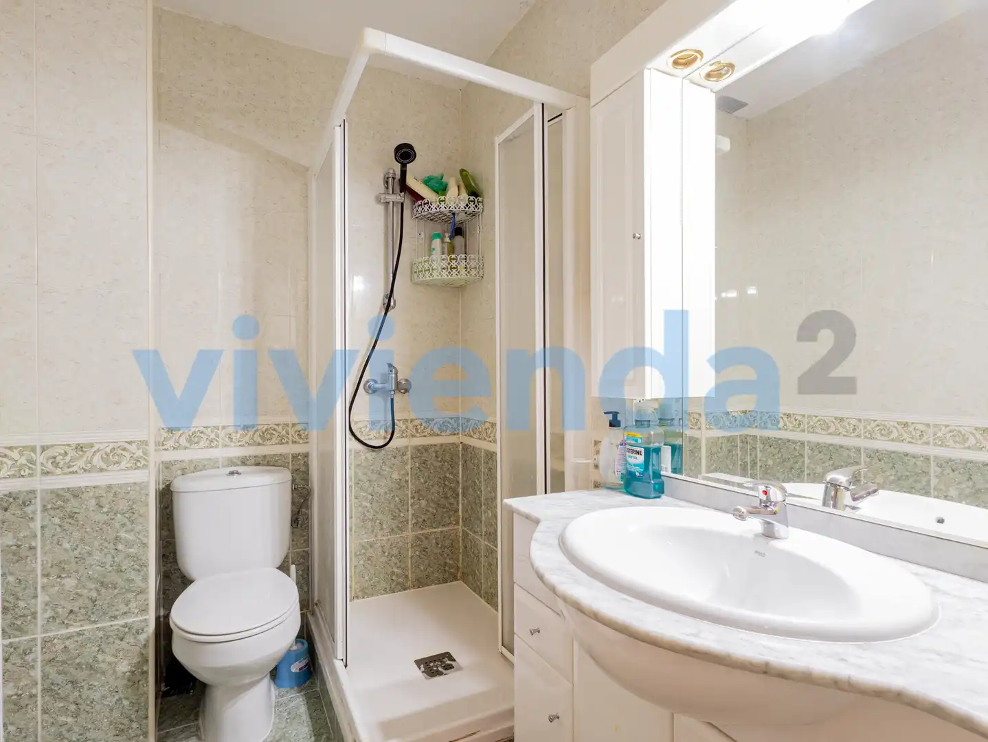 Baño de Piso en venta en Madrid con Calefacción, Terraza y Balcón