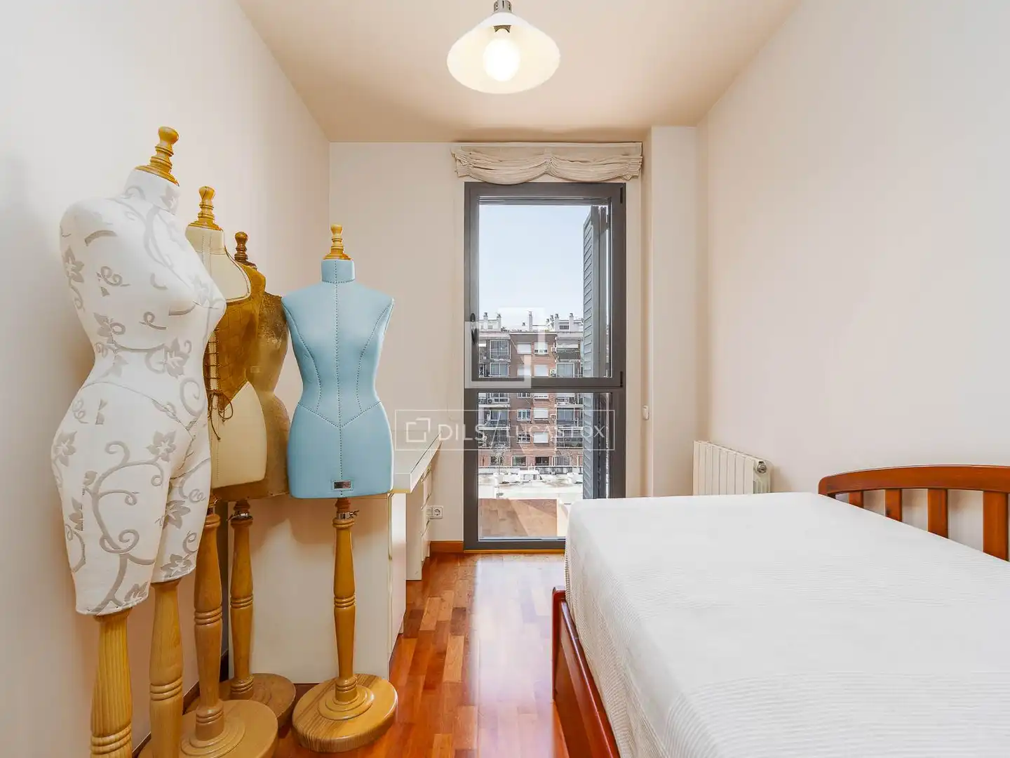 Habitación de Piso en venta en Barcelona con Aire acondicionado, Calefacción y Parquet