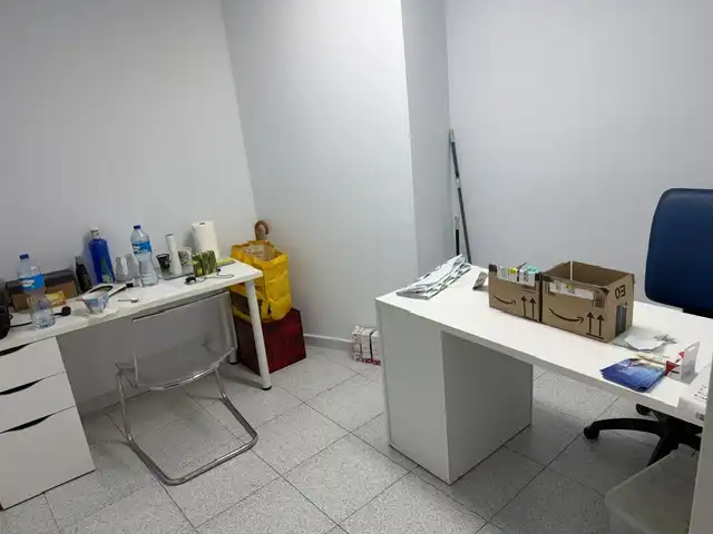 Büro zum Verkauf in Girona mit Klimaanlage und Heizung