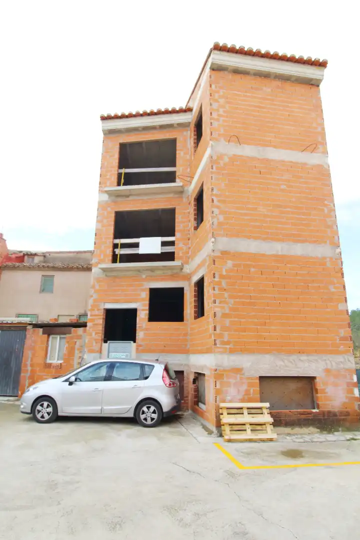 Vista exterior de Edificio en venta en Benafer