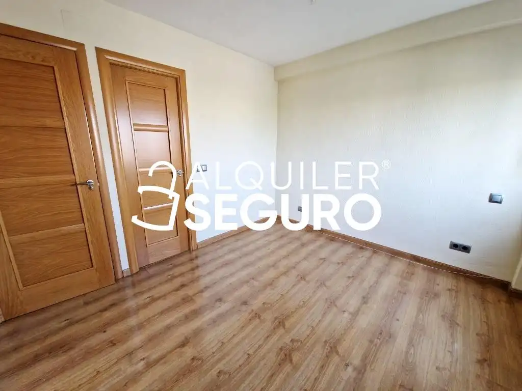 Schlafzimmer von Wohnung zur Miete in Móstoles mit Klimaanlage und Heizung