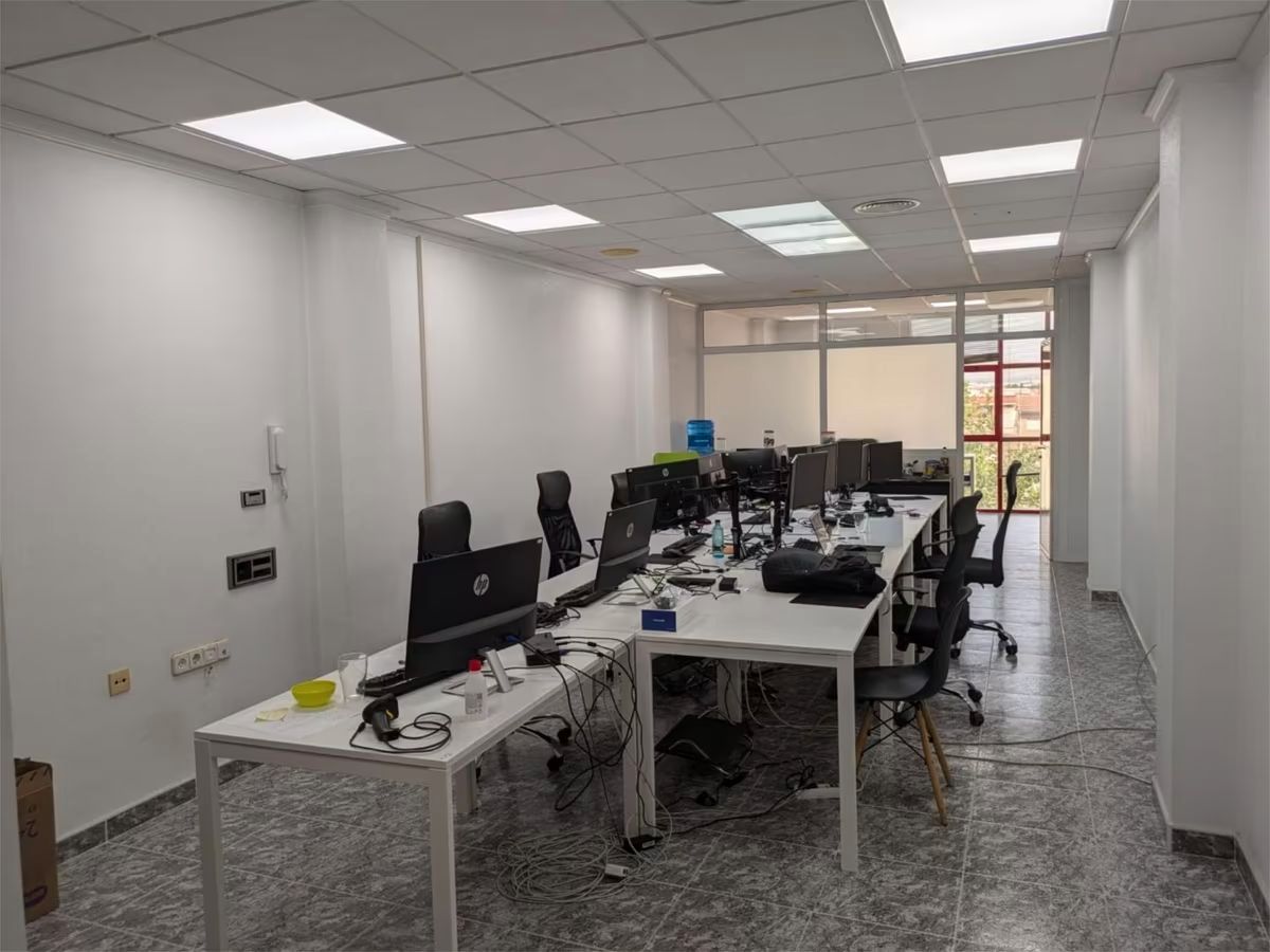 Office for sale in San Pedro del Pinatar  with Air Conditioner
