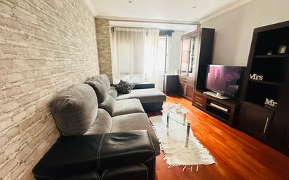 Sala d'estar de Pis en venda en Valladolid Capital amb Calefacció i Moblat