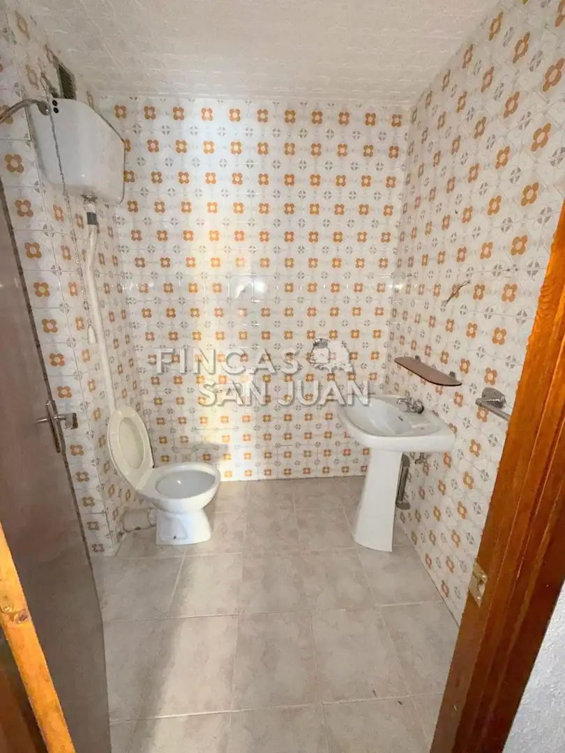 Baño de Piso en venta en Ibi con Balcón