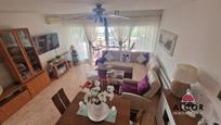 Sala d'estar de Casa adosada en venda en Peñíscola / Peníscola amb Terrassa