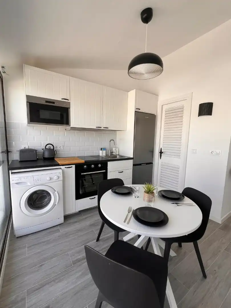 Küche von Wohnung zur Miete in Estepona mit Klimaanlage, Terrasse und Möbliert