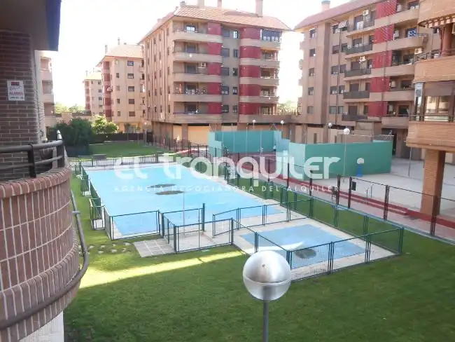 Flat for rent in Alcalá de Henares  with Air Conditioner, Parquet flooring and Swimming Pool