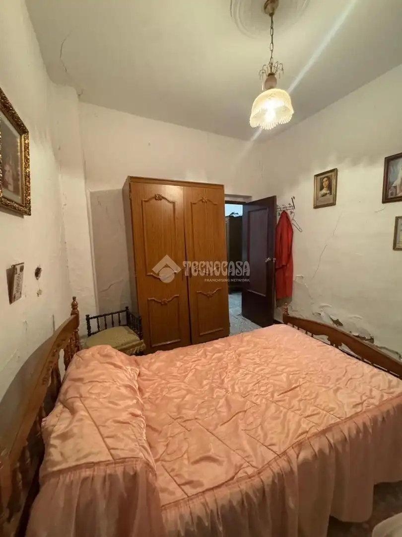 Casa aparellada amb terrassa en venda a Lupión, imagen 12