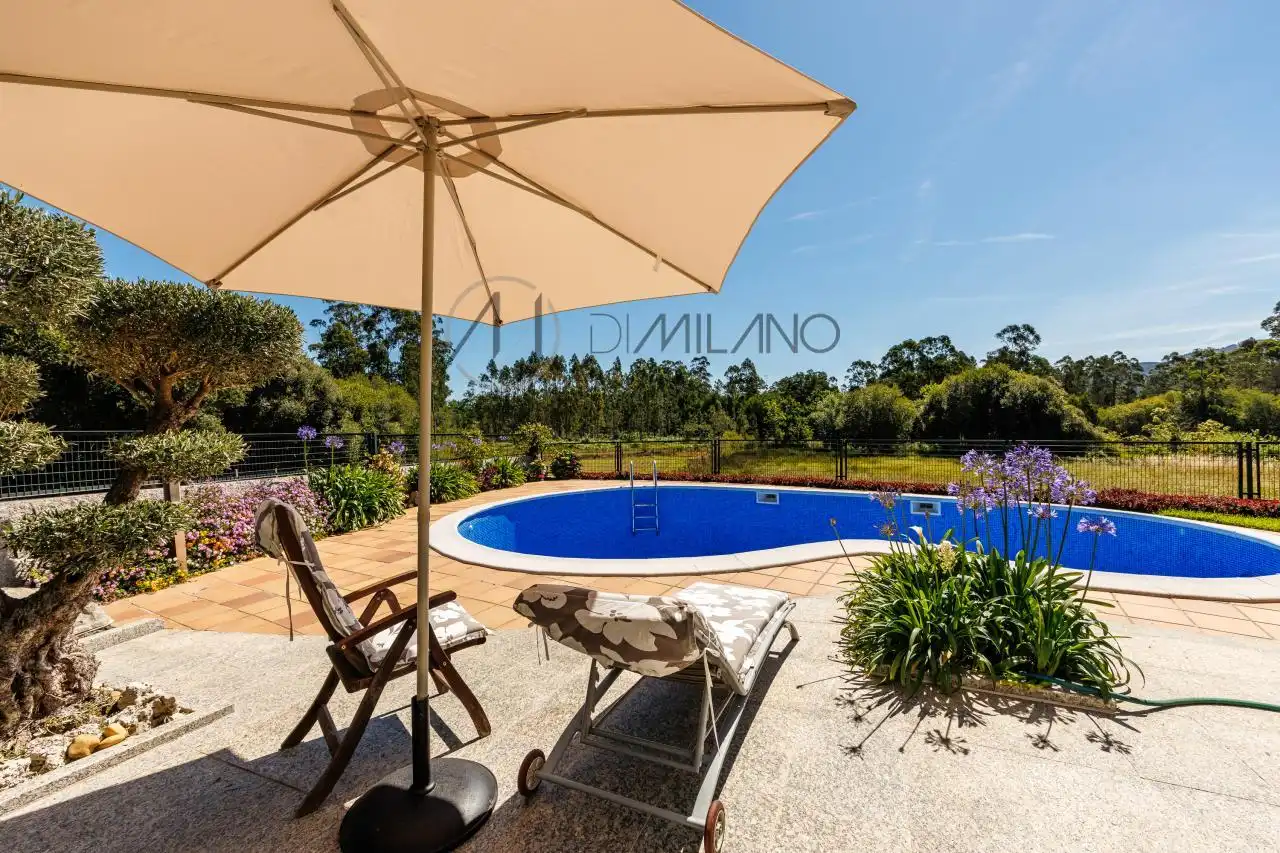 Piscina de Casa o xalet en venda en Tomiño amb Calefacció, Jardí privat i Terrassa