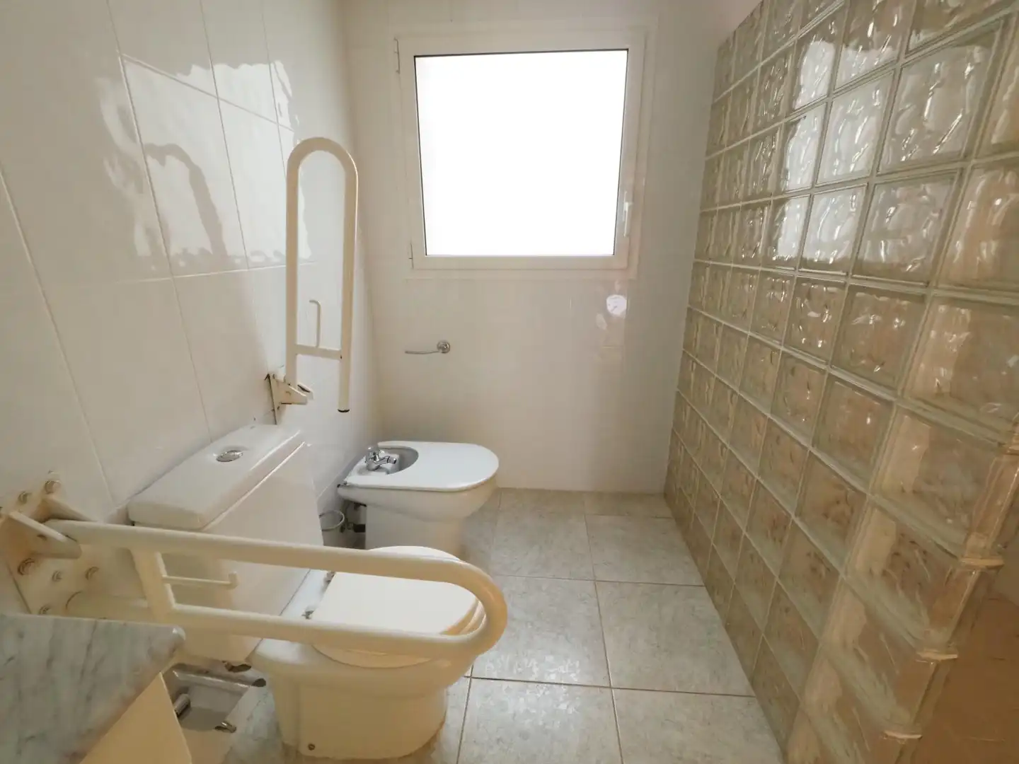 Bathroom of Flat for sale in Prats de Lluçanès  with Balcony