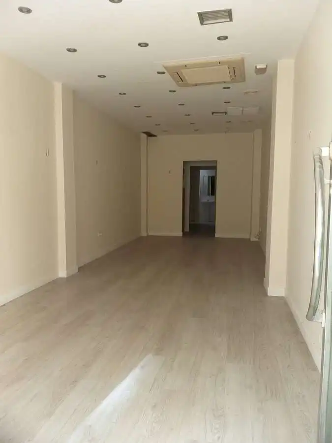 Local en venta en Almería con Aire acondicionado