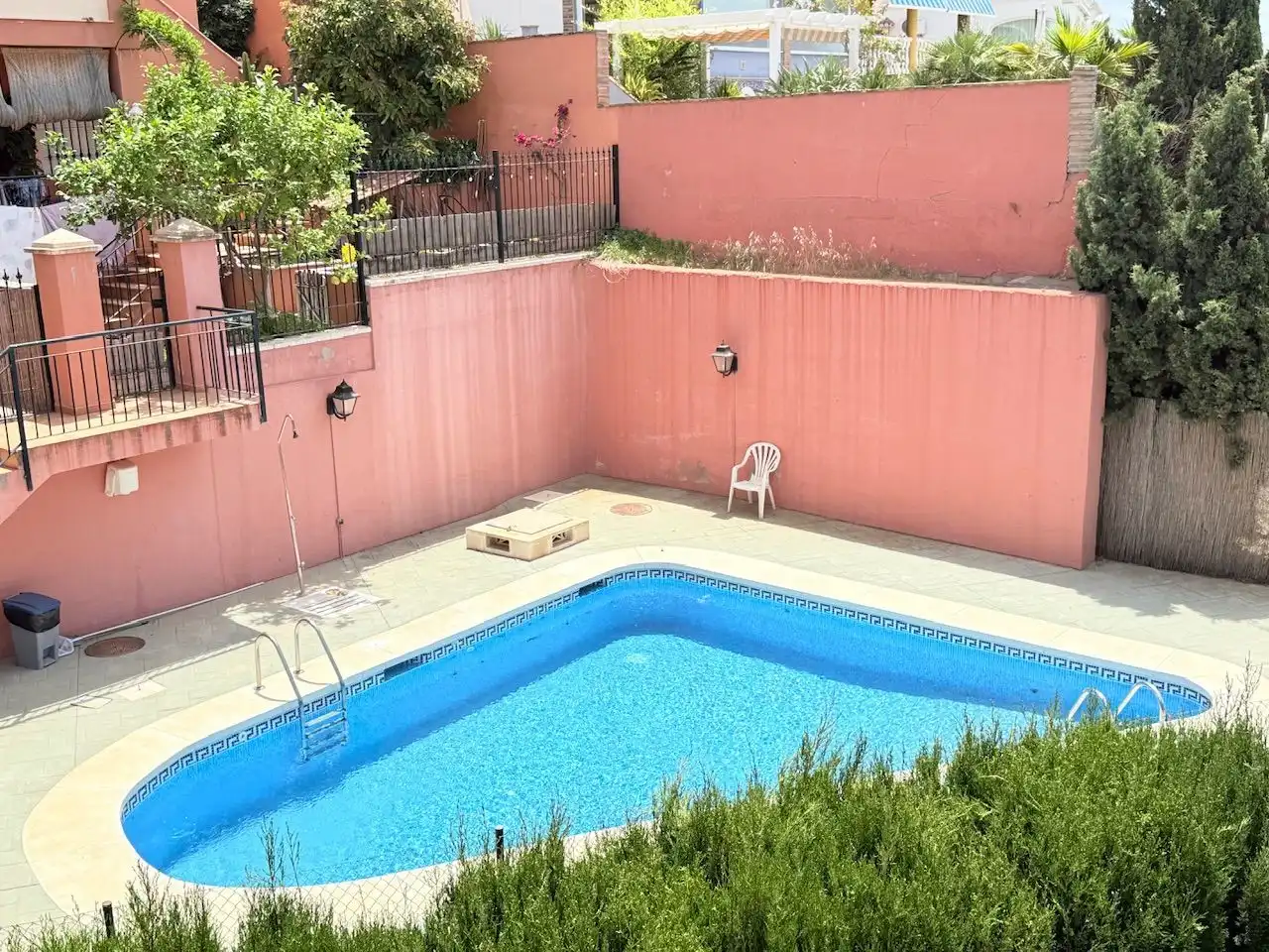 Piscina de Casa o xalet en venda en Vélez-Málaga amb Aire condicionat, Calefacció i Jardí privat
