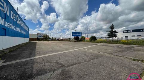 Foto 3 von Fabrikhallen zur Miete in Industrial de Onzonilla, Onzonilla, León