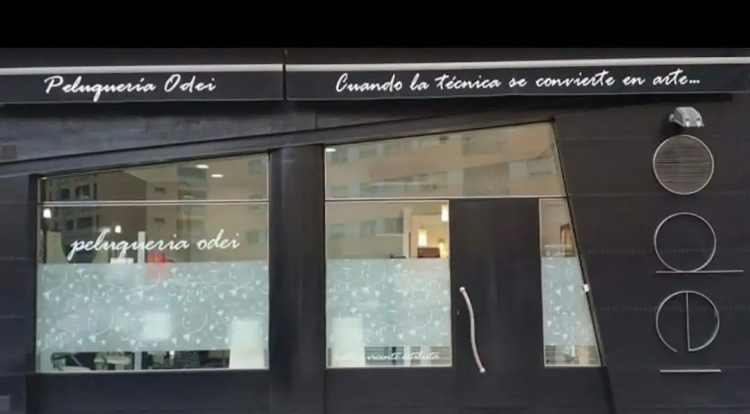 Local de lloguer en  Pamplona / Iruña amb Aire condicionat