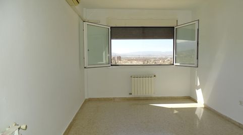Foto 3 de Piso en venta en Avda. Federico Garcia Lorca - Nueva Estación Autobuses, Granada Capital