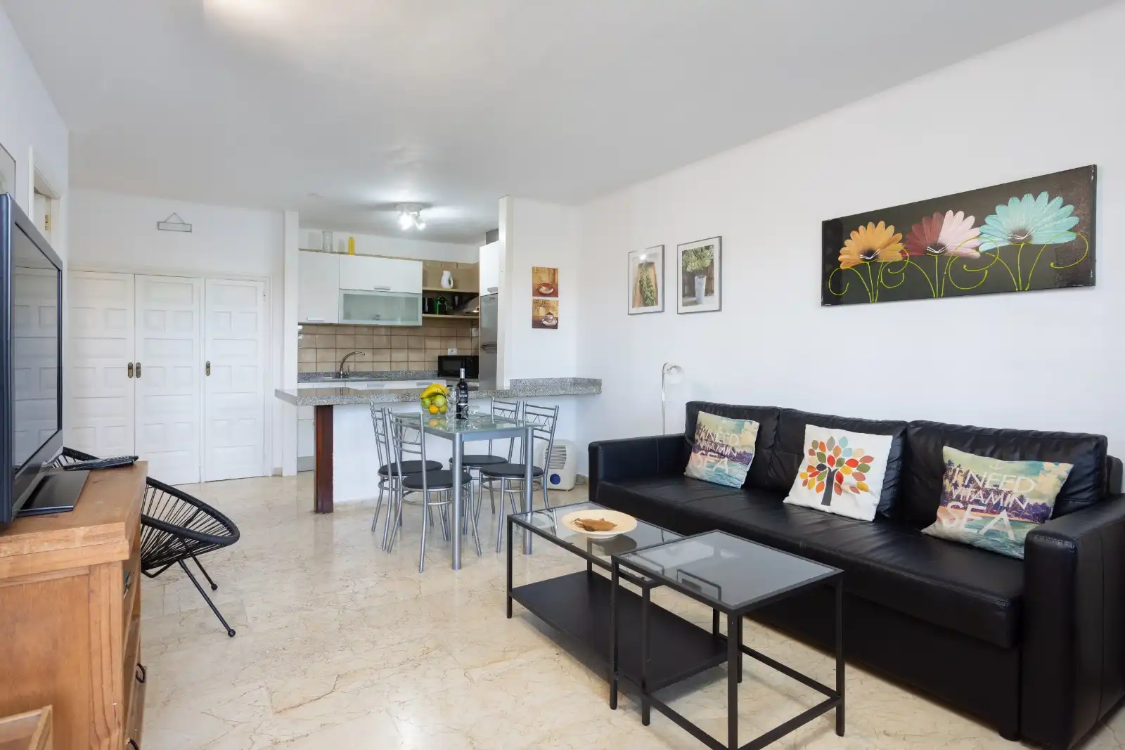 Living room of Apartments for sale in Puerto de la Cruz  with Private garden, Terrace and Furnished