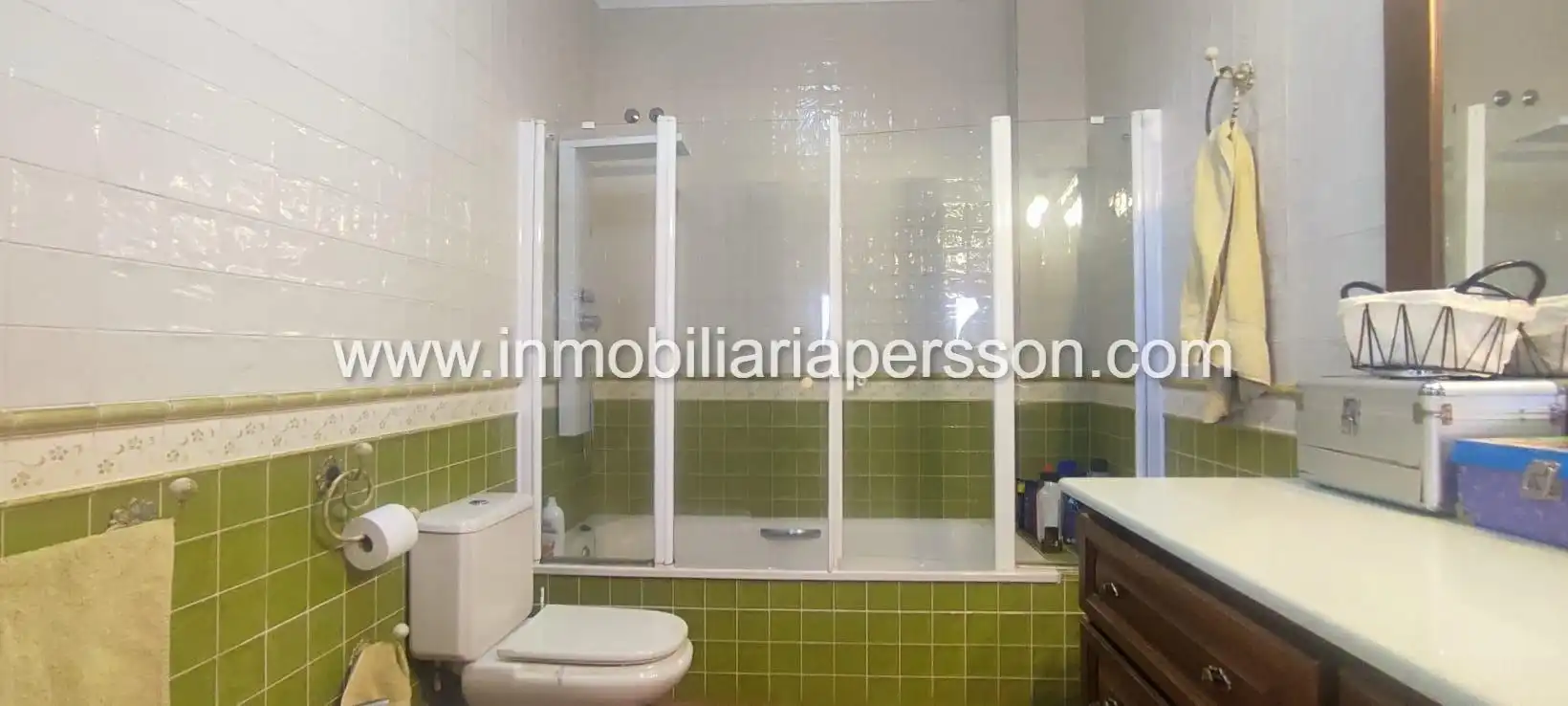 Bany de Casa o xalet en venda en Écija amb Calefacció, Jardí privat i Terrassa