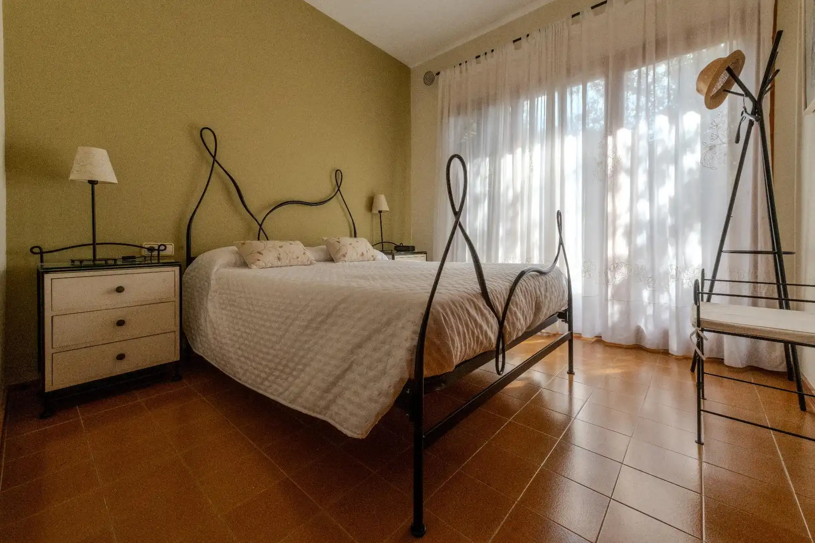 Dormitori de Casa o xalet en venda en Castellar del Vallès amb Calefacció, Jardí privat i Terrassa