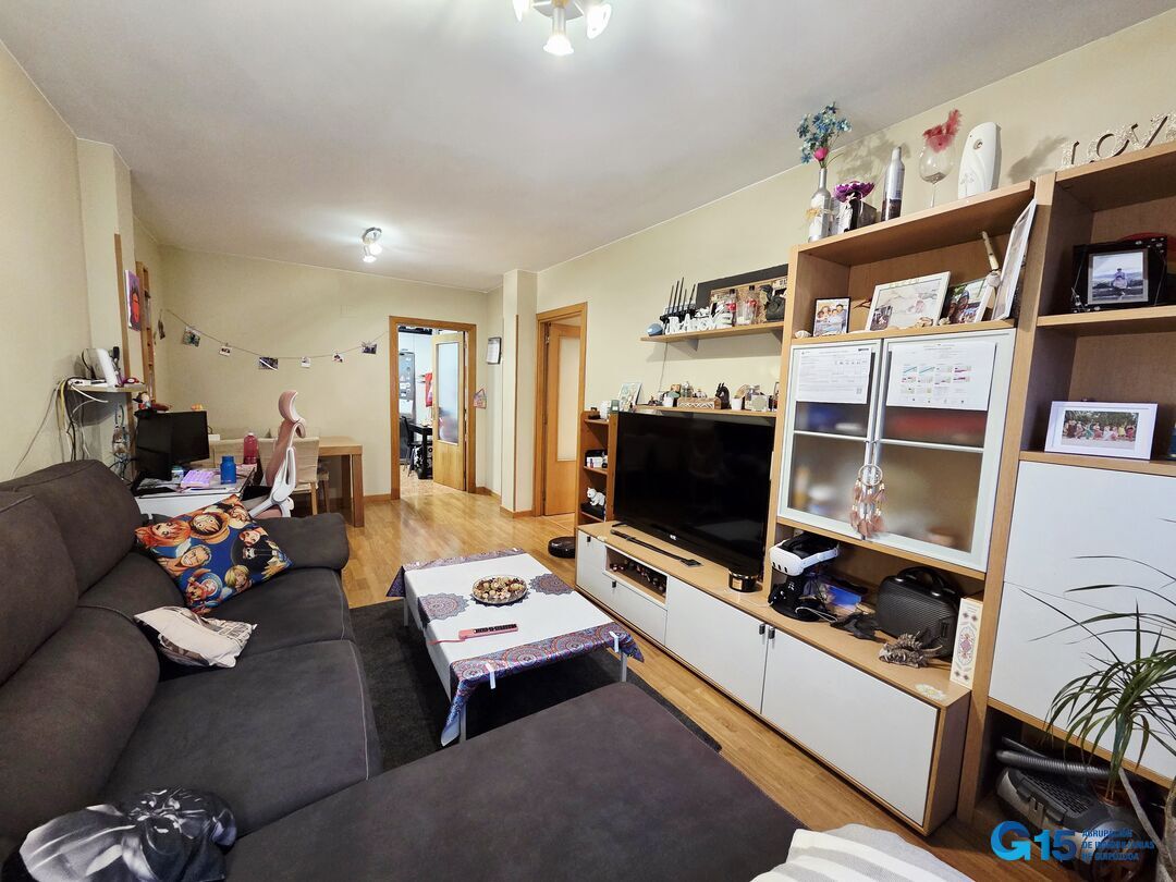 Sala d'estar de Pis en venda en Pasaia amb Calefacció, Traster i Moblat