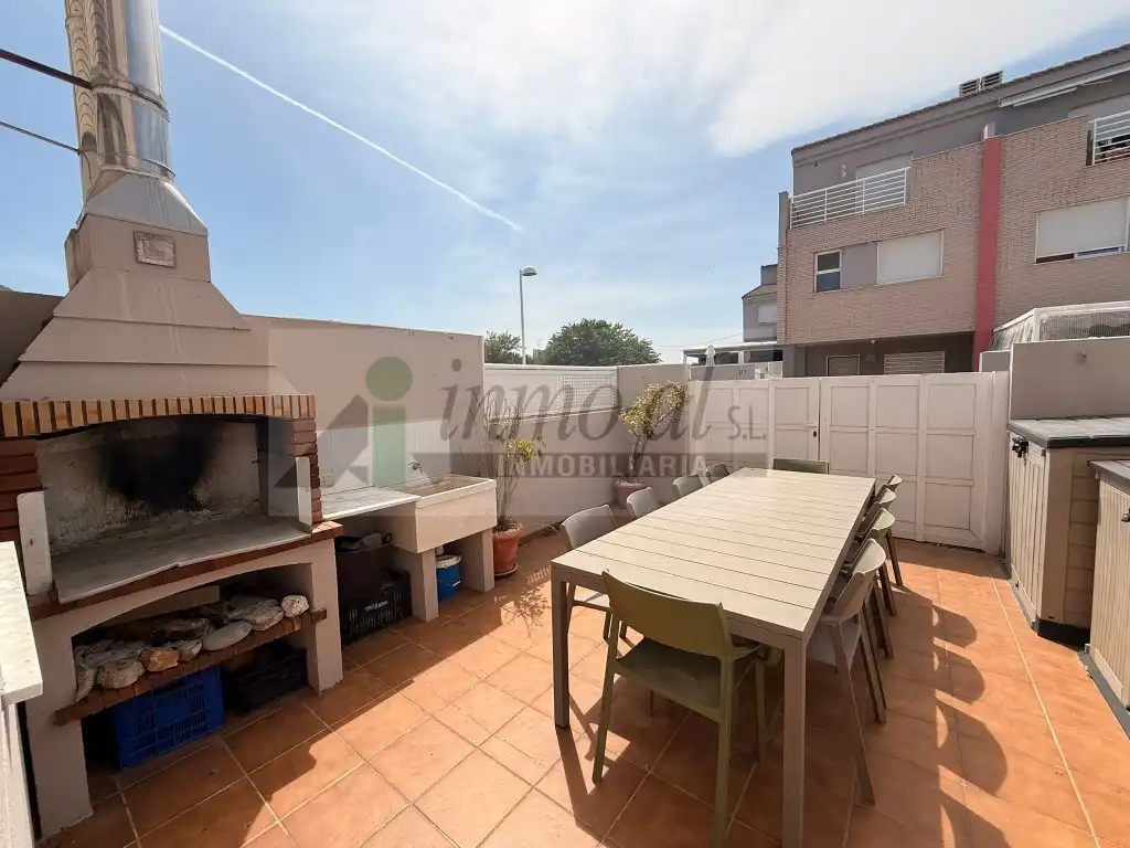 Terrassa de Casa o xalet en venda en Almazora / Almassora amb Aire condicionat, Terrassa i Piscina comunitària