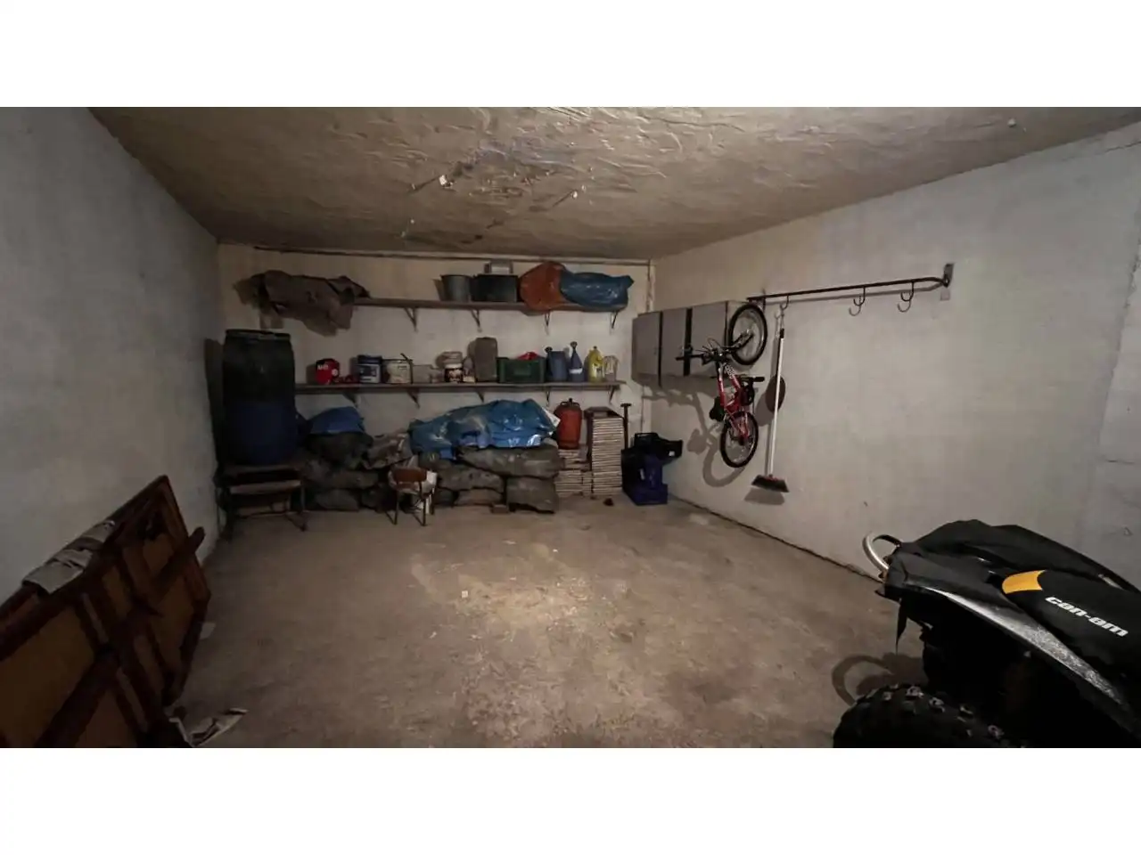 Garaje en venta en Espinosa de los Monteros