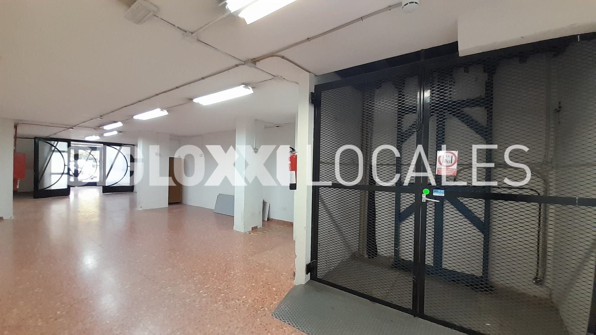 Premises for sale in  Barcelona Capital  with Air Conditioner