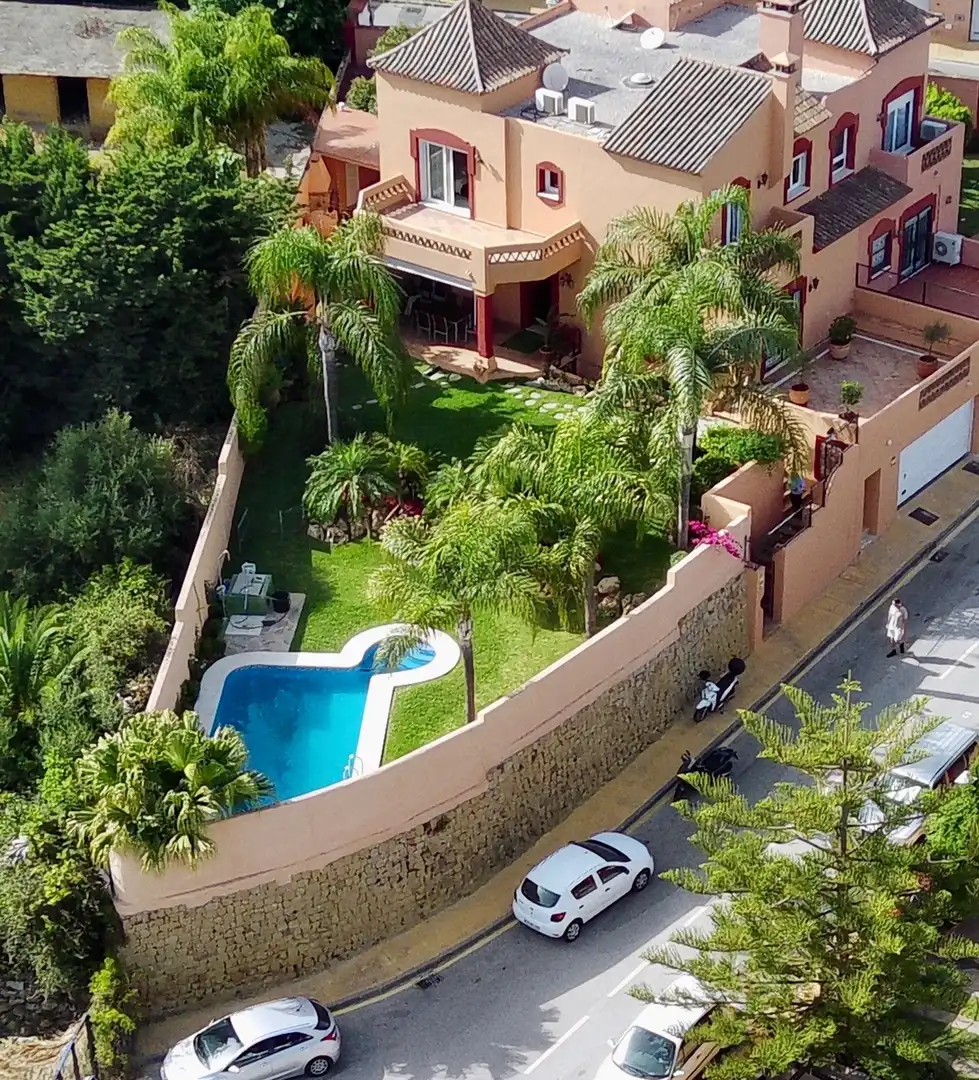 Garden of Detached homes for sale in Marbella  with Terrace and Balcony