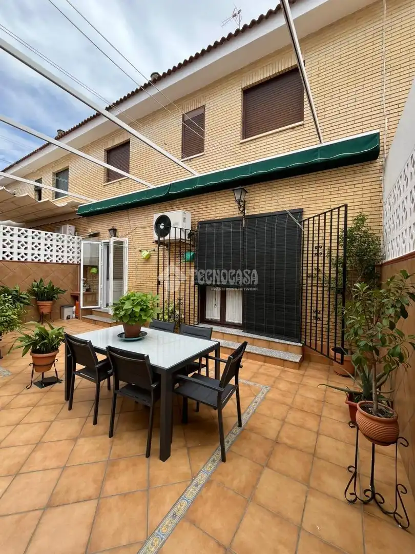 Terrace of Detached homes for sale in Alcalá de Guadaira  with Air Conditioner, Heating and Balcony