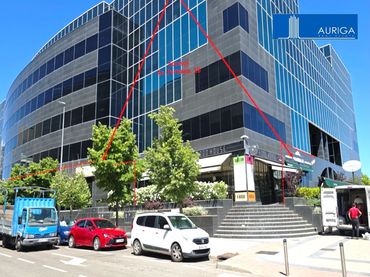 Business premises to rent in Barajas