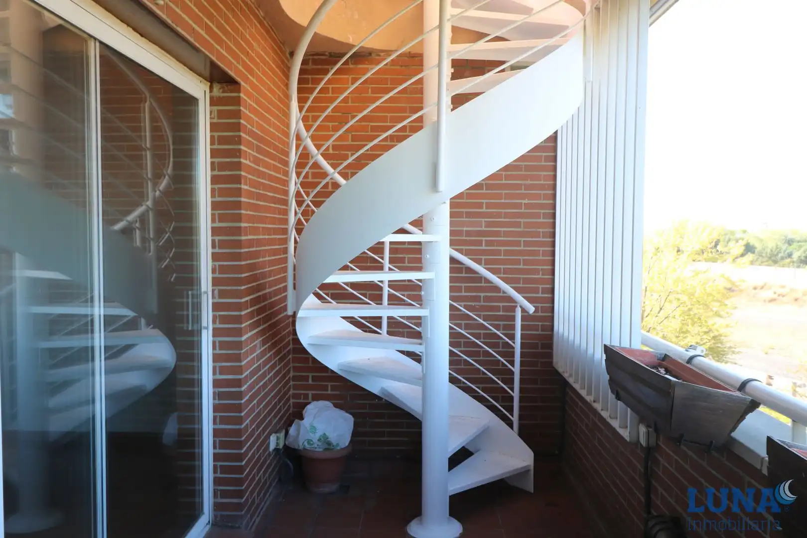 Terrasse von Dachboden zum Verkauf in Pozuelo de Alarcón mit Klimaanlage, Heizung und Parkett