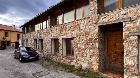 Foto 2 de Edificio en venta en Navafría, Segovia