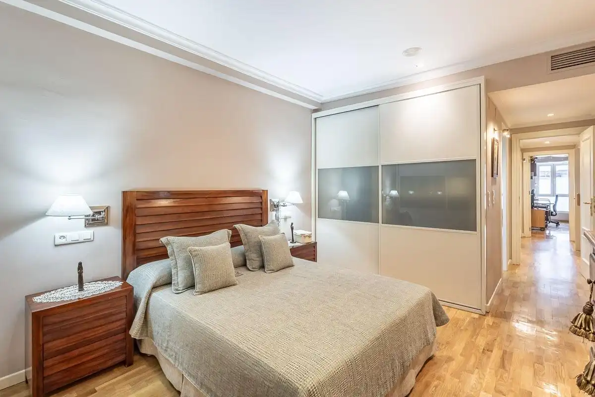 Habitación de Piso en venta en Granada con Aire acondicionado, Calefacción y Trastero