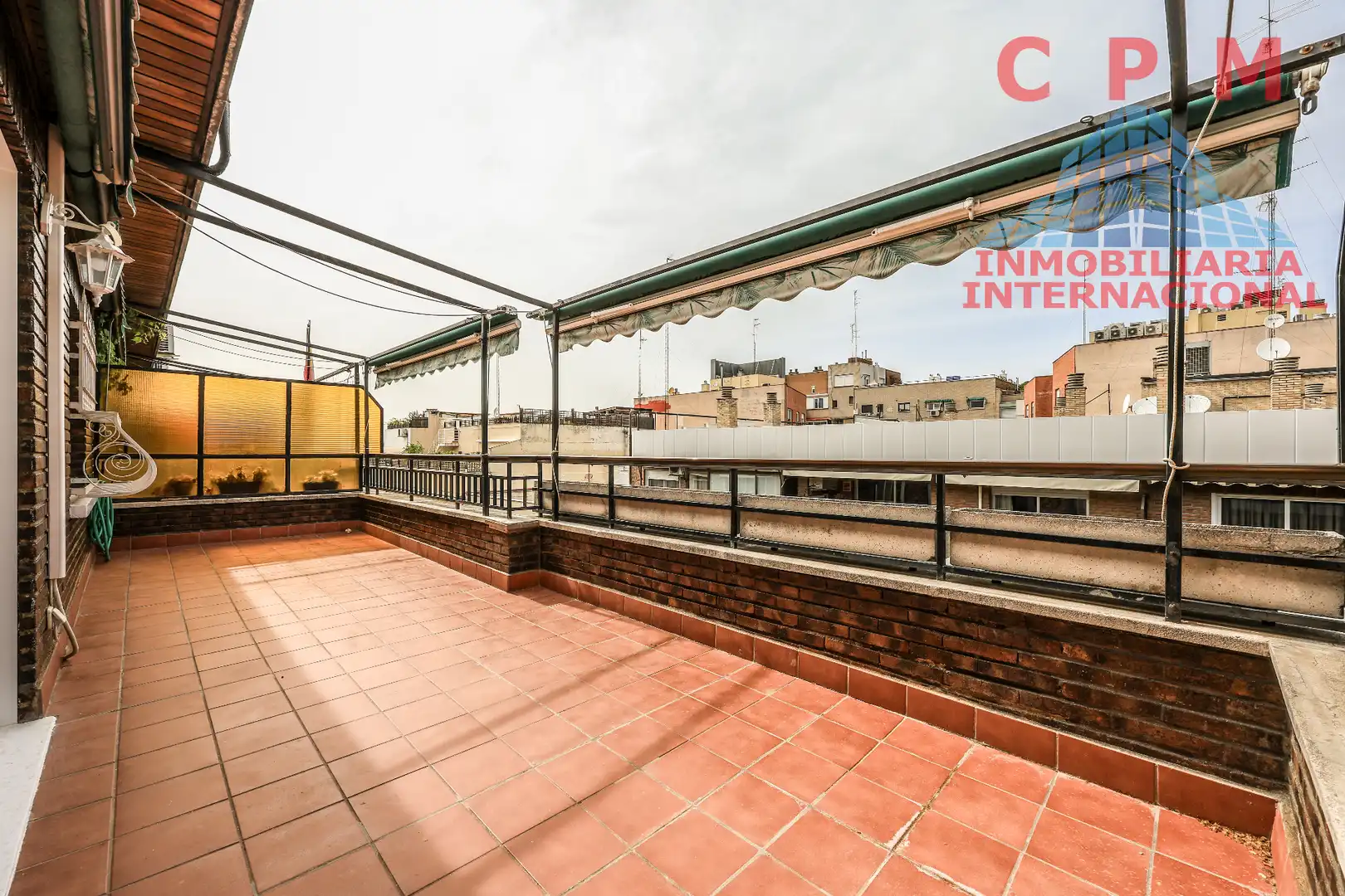 Terraza de Piso de alquiler en  Madrid Capital con Aire acondicionado, Calefacción y Trastero