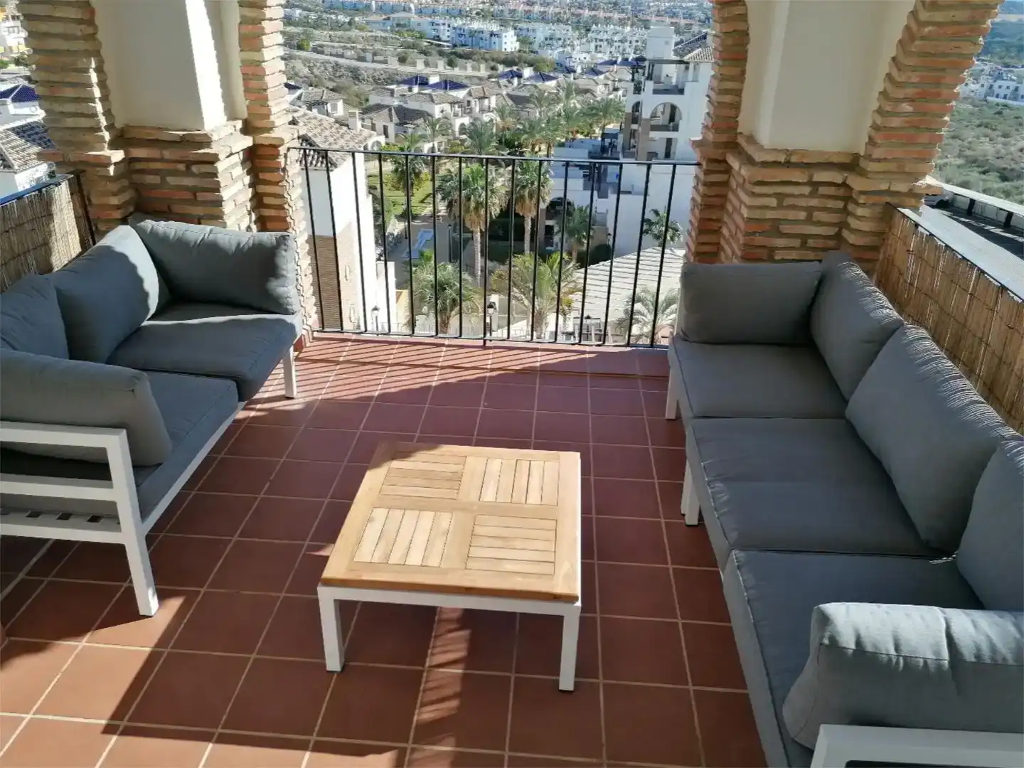 Terrasse von Wohnungen zur Miete in Vera mit Klimaanlage, Privatgarten und Schwimmbad