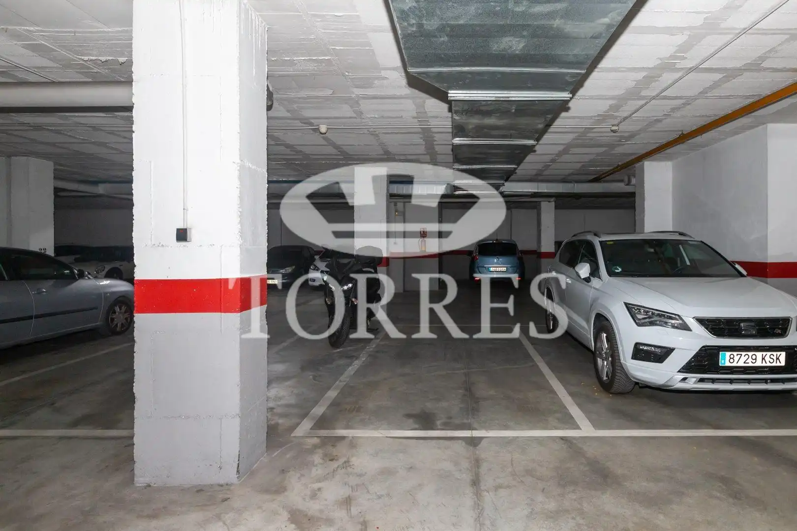 Parking de Piso en venta en Málaga con Aire acondicionado, Parquet y Piscina comunitaria