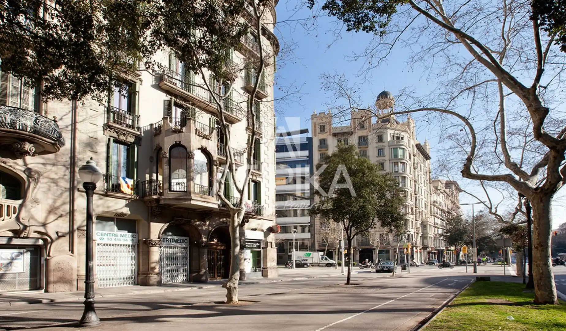Exterior view of Office for rent in Eixample