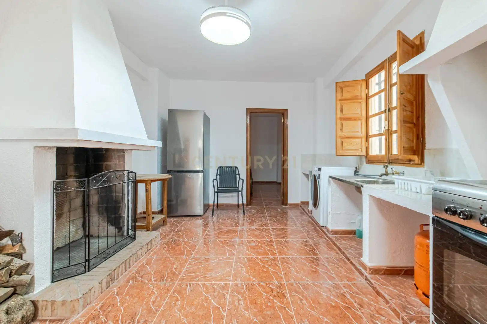 Cuina de Casa o xalet en venda en Carataunas amb Forn, Rentadora i TV