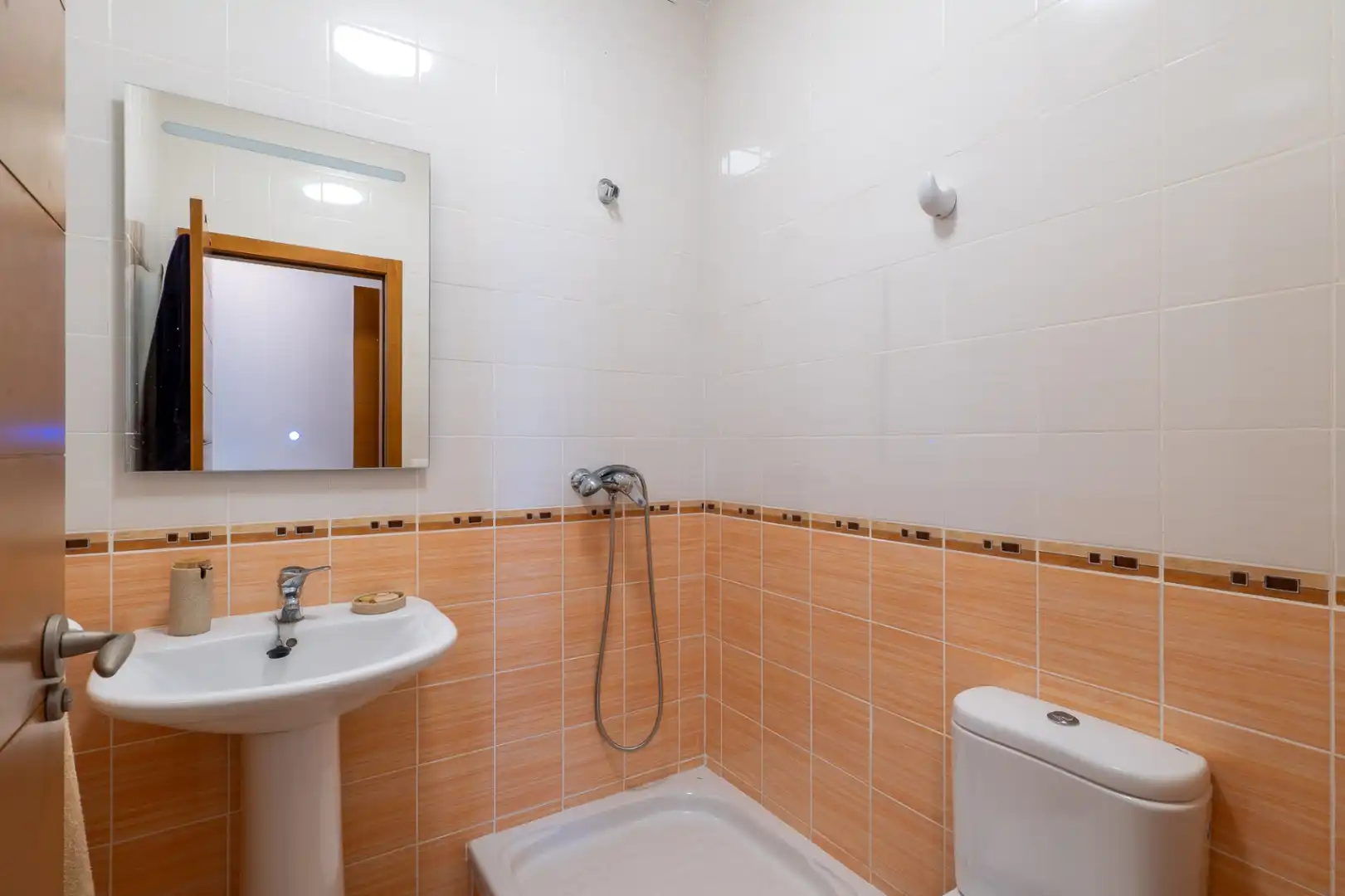 Baño de Apartamento en venta en El Ràfol d'Almúnia con Calefacción, Terraza y Piscina