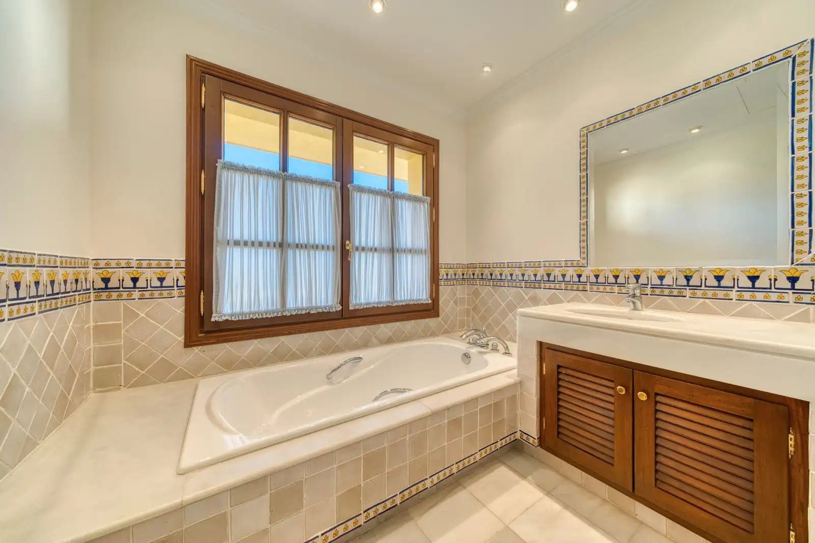Chalet con piscina en venta en La Zagaleta, imagen 17