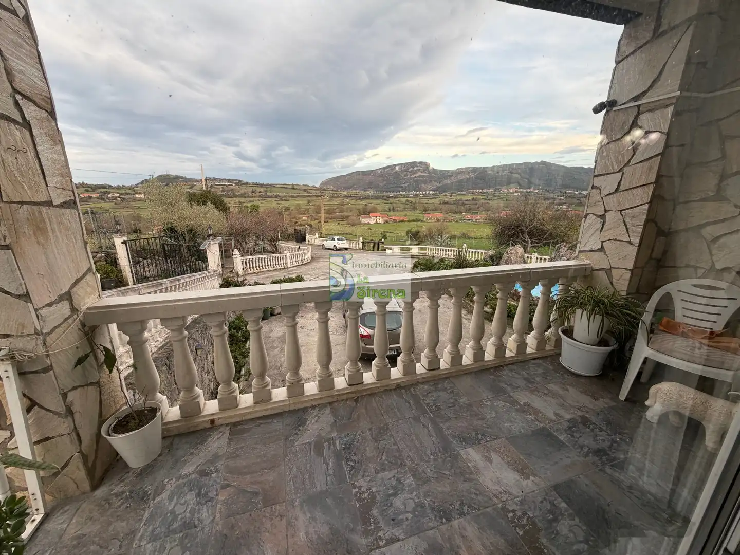 Terraza de Casa o chalet en venta en Castro-Urdiales con Calefacción, Jardín privado y Terraza