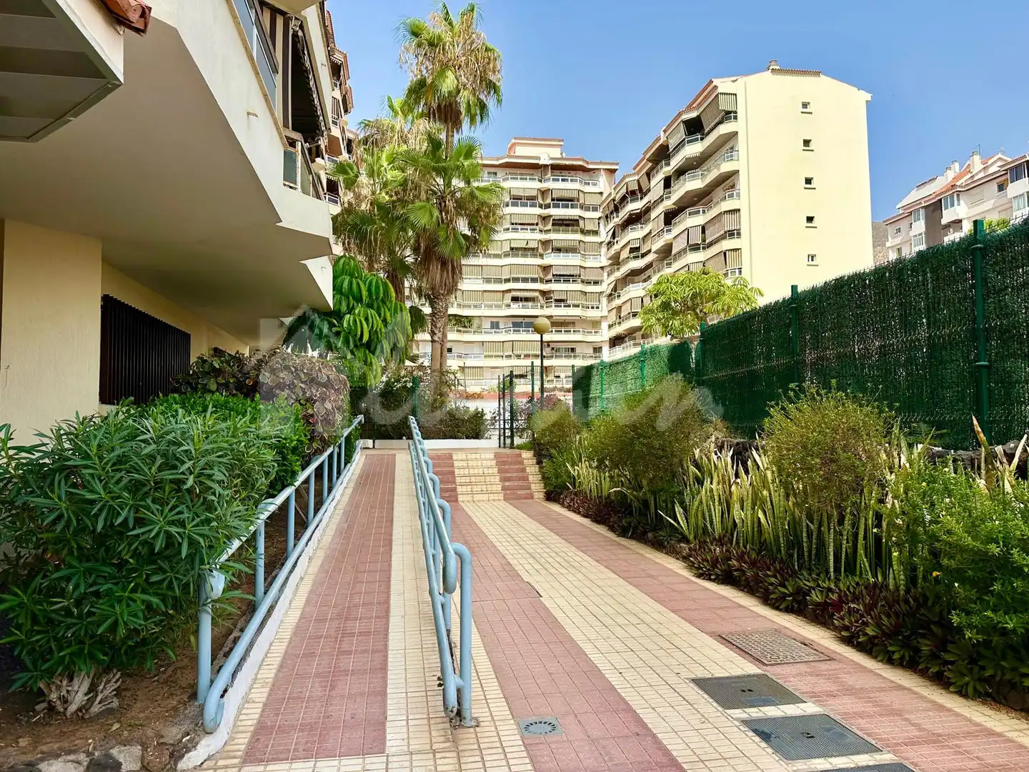 Vista exterior de Apartamento en venta en Arona