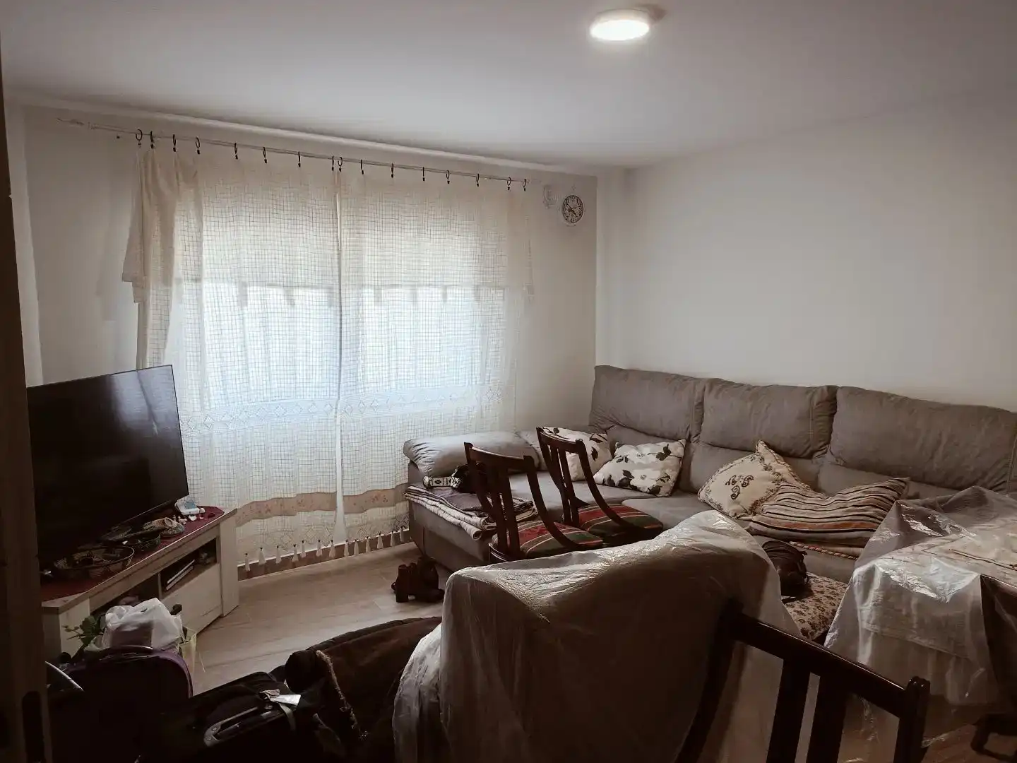 Sala de estar de Casa adosada en venta en Valdeobispo con Trastero y Amueblado