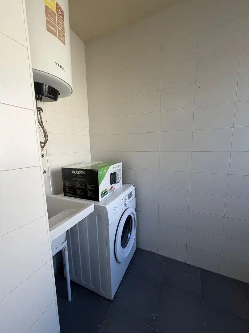 Bathroom of Flat for rent in Algeciras  with Terrace, Furnished and Community pool