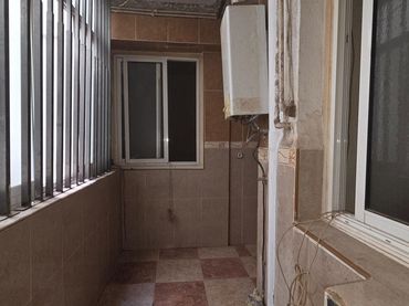 Pis amb balcó en venda a Sur