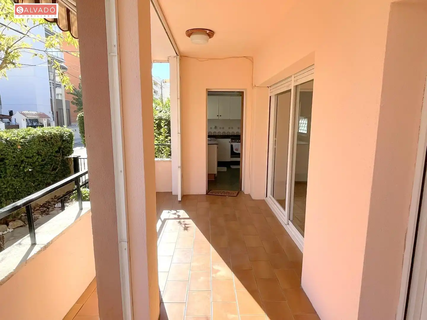 Terrasse von Erdgeschoss zum Verkauf in Calafell mit Heizung, Privatgarten und Terrasse