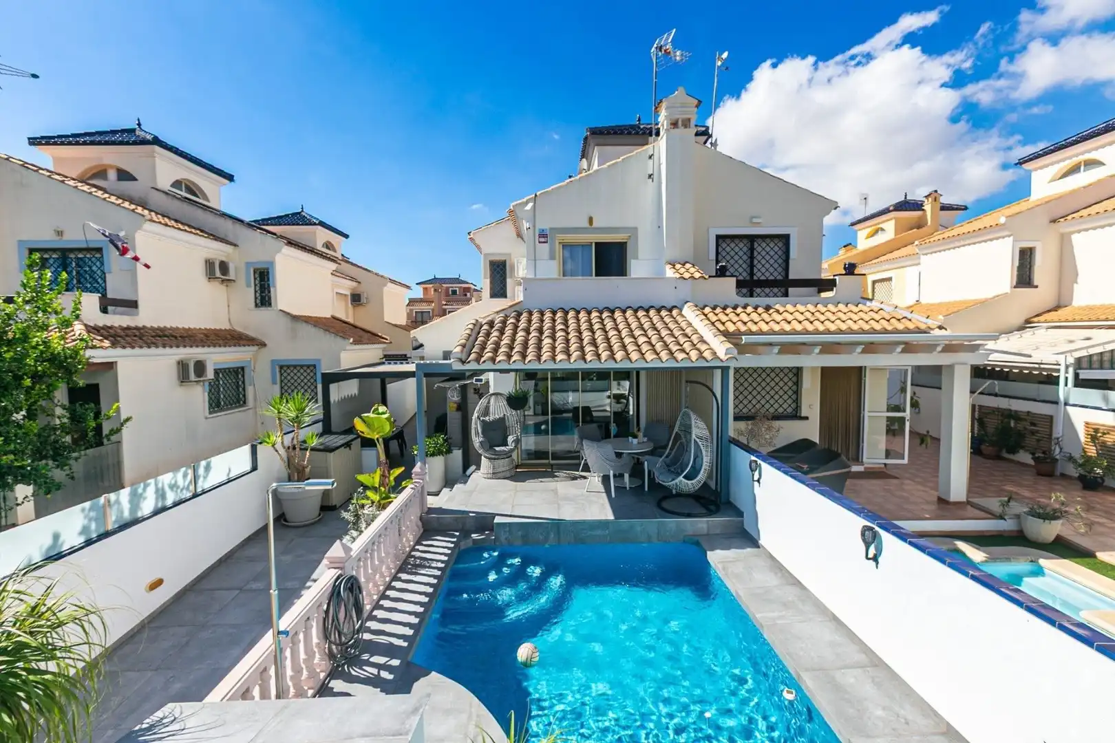 Adossat amb piscina en venda a Mil Palmeras, imagen 2