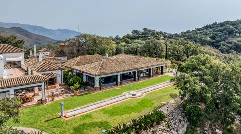 EXCEPCIONAL FINCA ANDALUZA EN VENTA EN MARBELLA ESTE