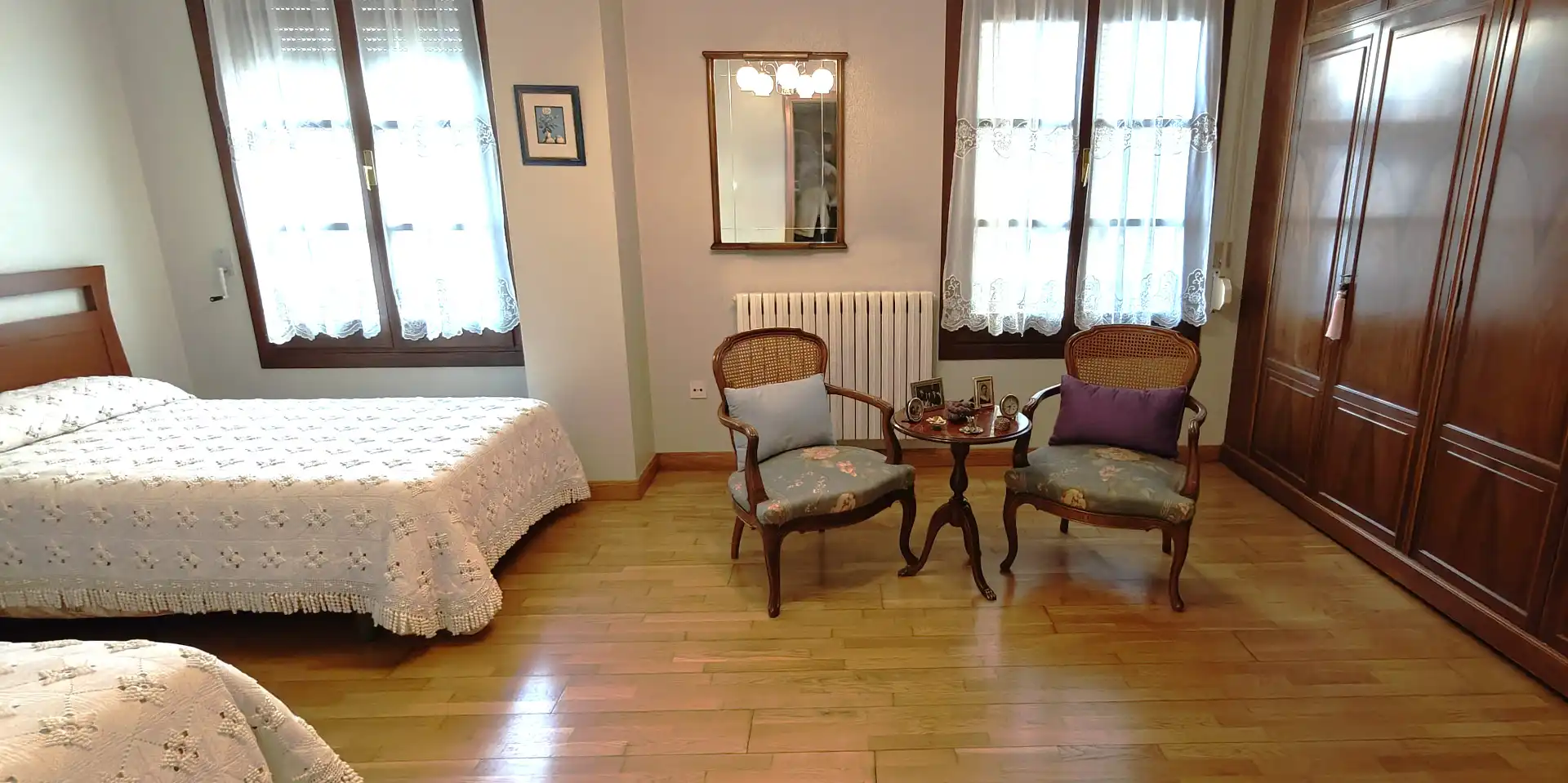 Bedroom of Flat for sale in Zaragoza  with Air Conditioner, Heating and Parquet flooring
