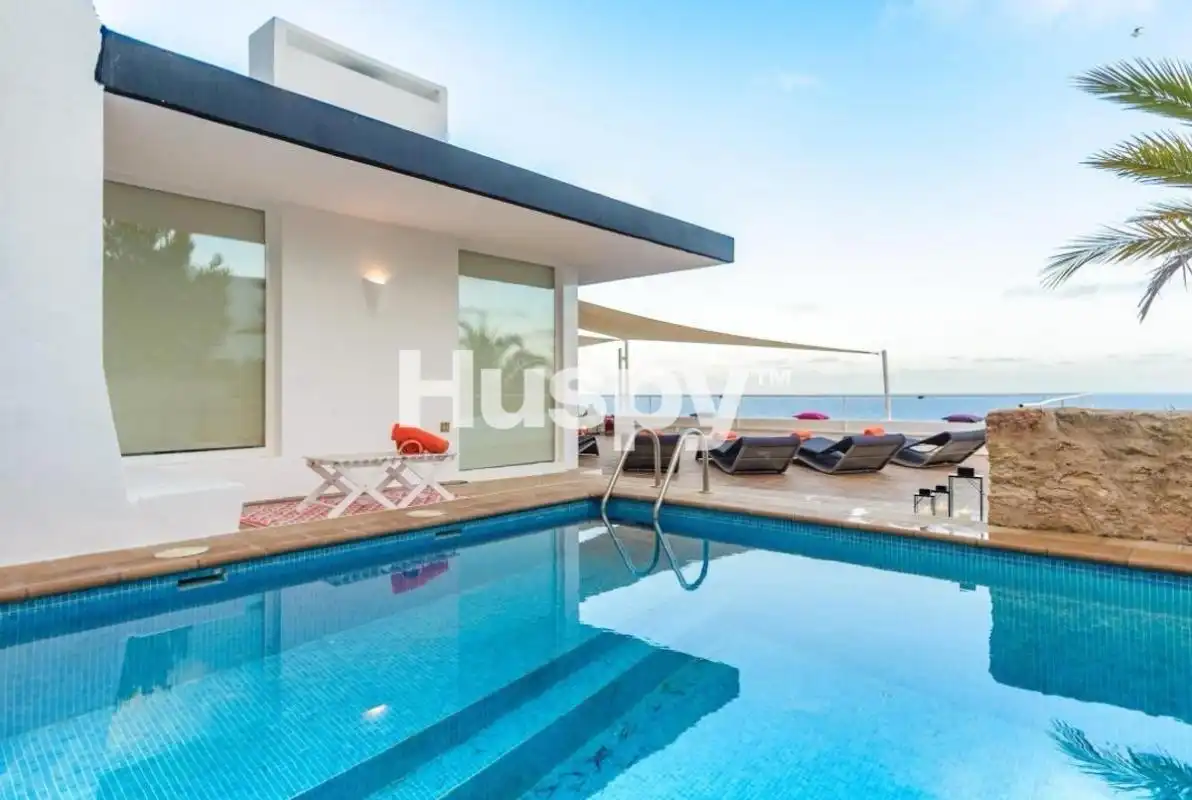 Casa con terraza en venta en Carrer Madrid